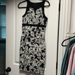 White House Black Market Blk/Wht Dress